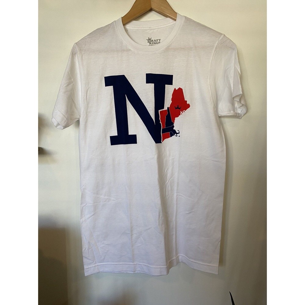 Draft Kings White New England T Shirt Mens Size Small